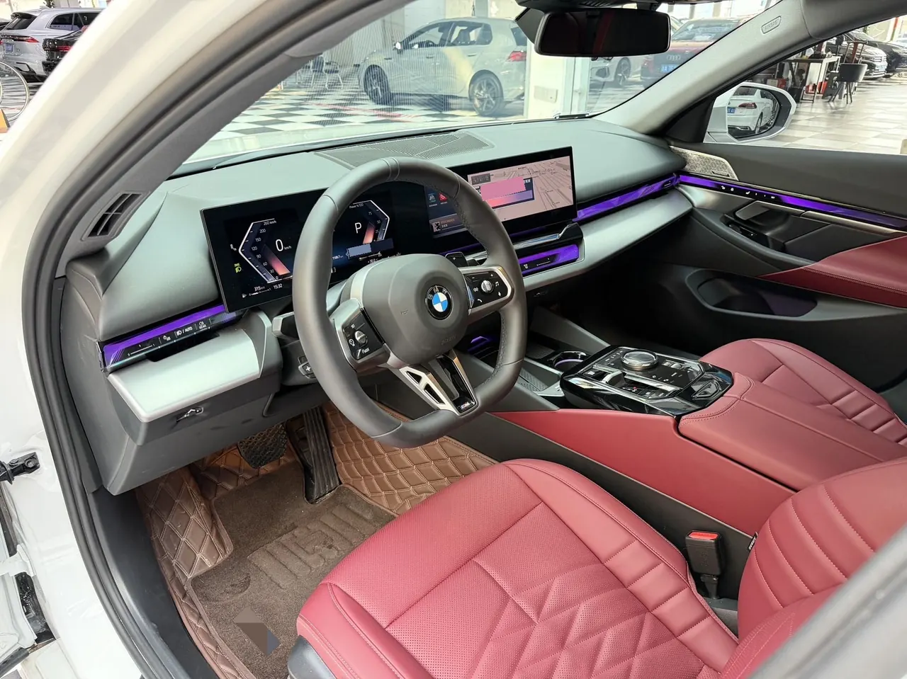 BMW 5 Series 2026 model 525Li 48V 2.0T M Sport Package automatic transmission 5