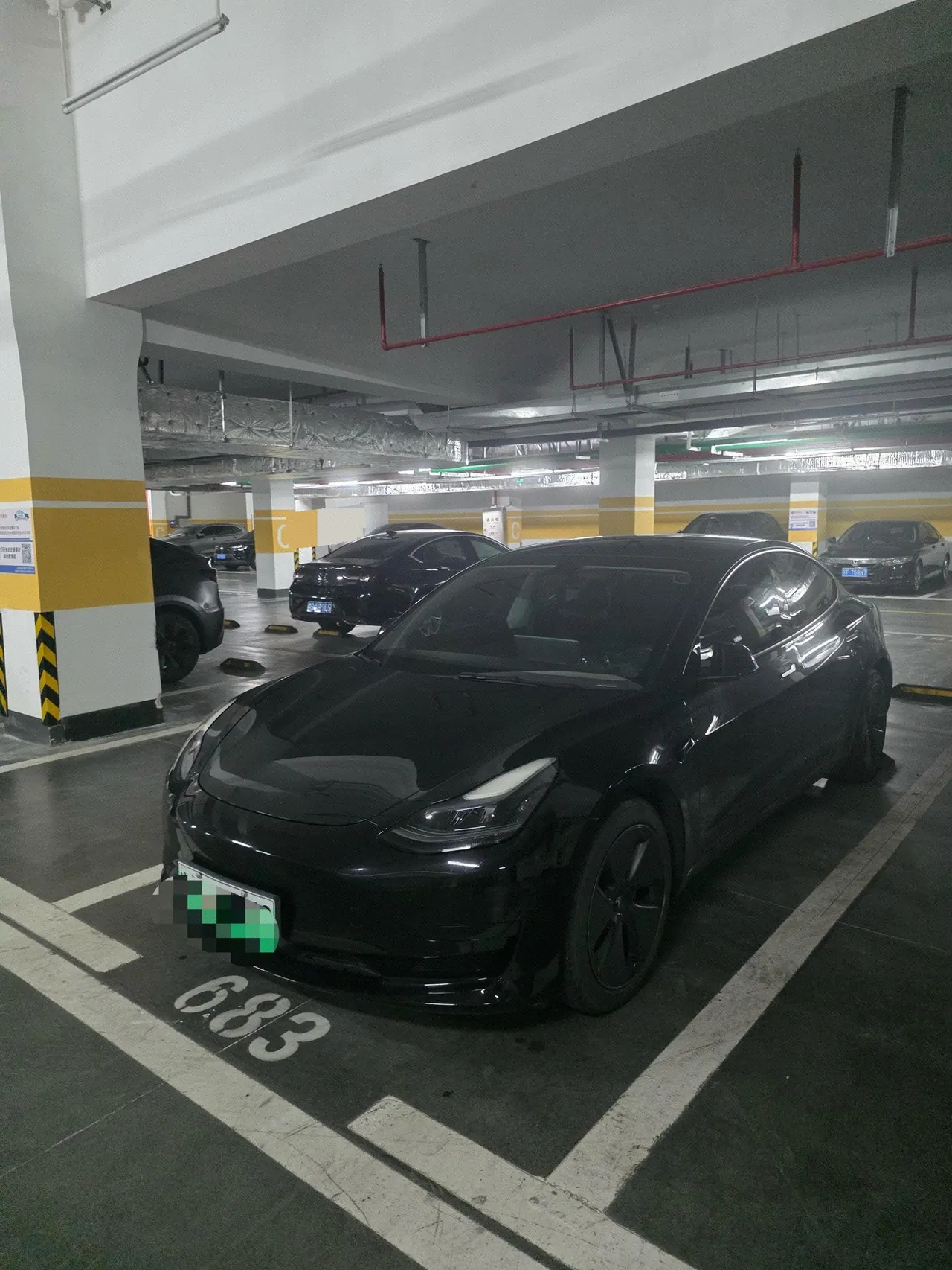 打开图片灯箱:Tesla 2022 Model 3 rear-wheel drive version of automatic transmission