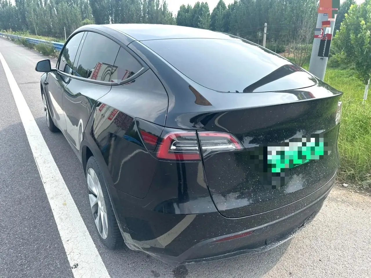 Tesla 2022 Model Y rear-wheel drive version (facelift) automatic gear 2
