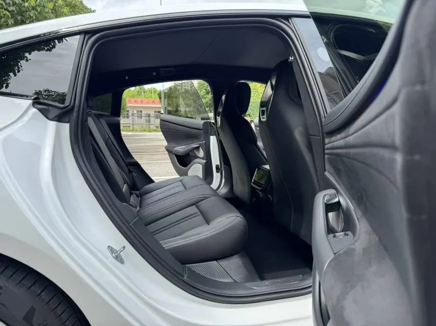 MI 2026 SU7 Standard Edition Automatic Gear 6
