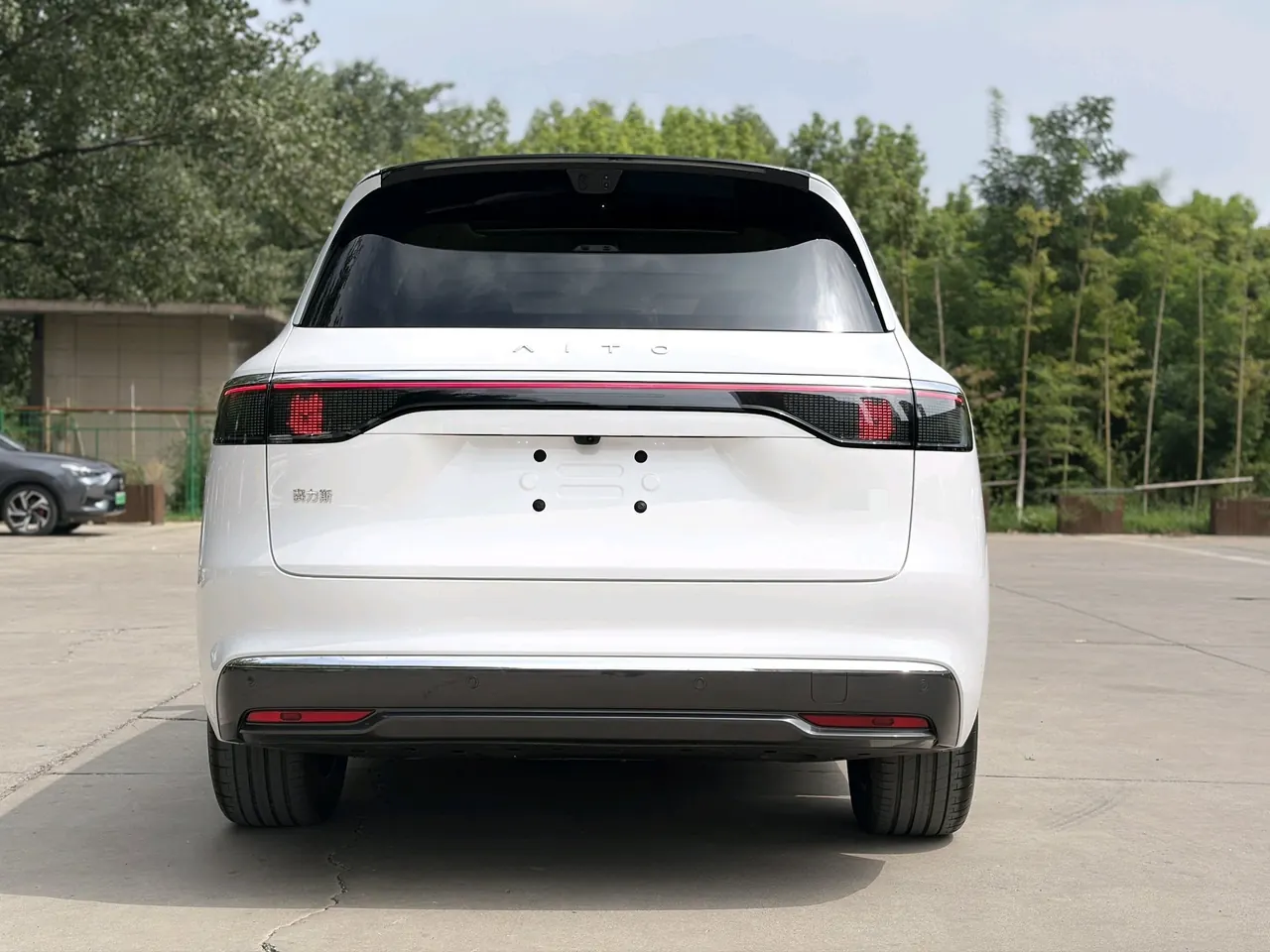 AITO 2025 AITO M8 Max Edition 37kWh 5-seat Edition Automatic Gear 9