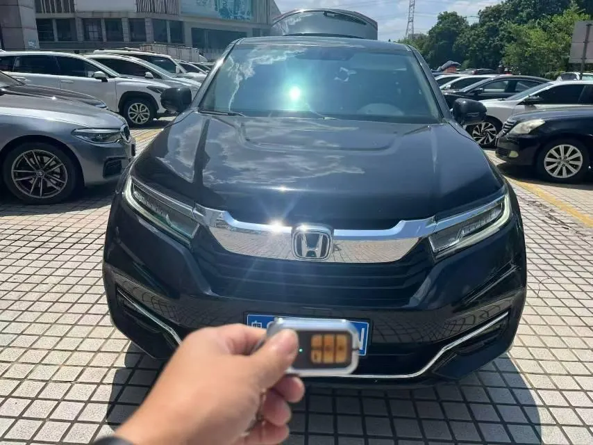 Honda 2020 Crown Road 2.0T 370TURBO Two-Drive Deluxe Automatic Gear 2