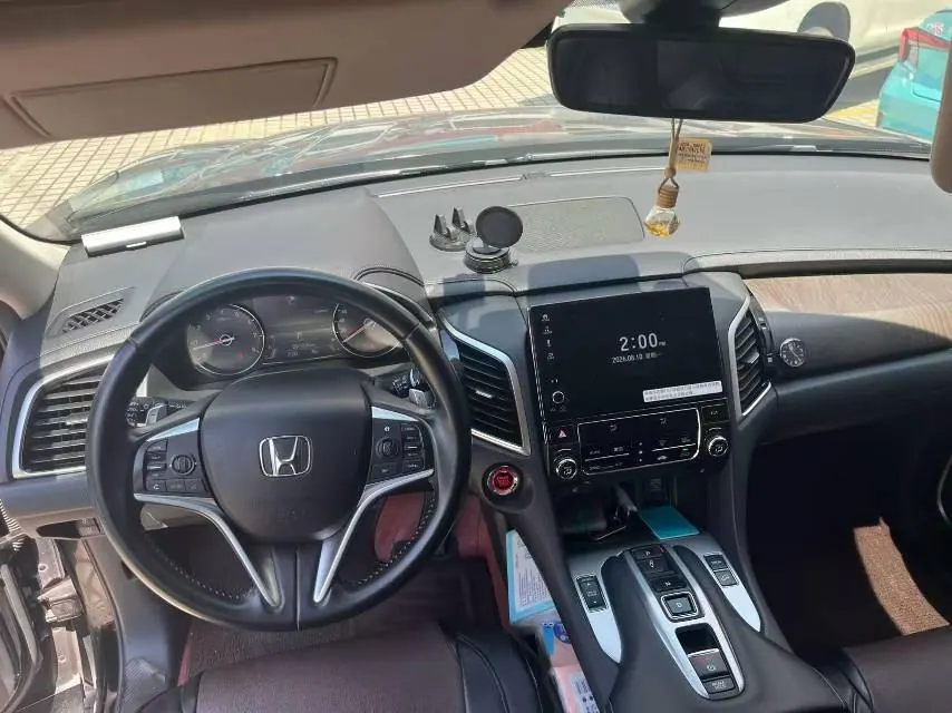 Honda 2020 Crown Road 2.0T 370TURBO Two-Drive Deluxe Automatic Gear 4