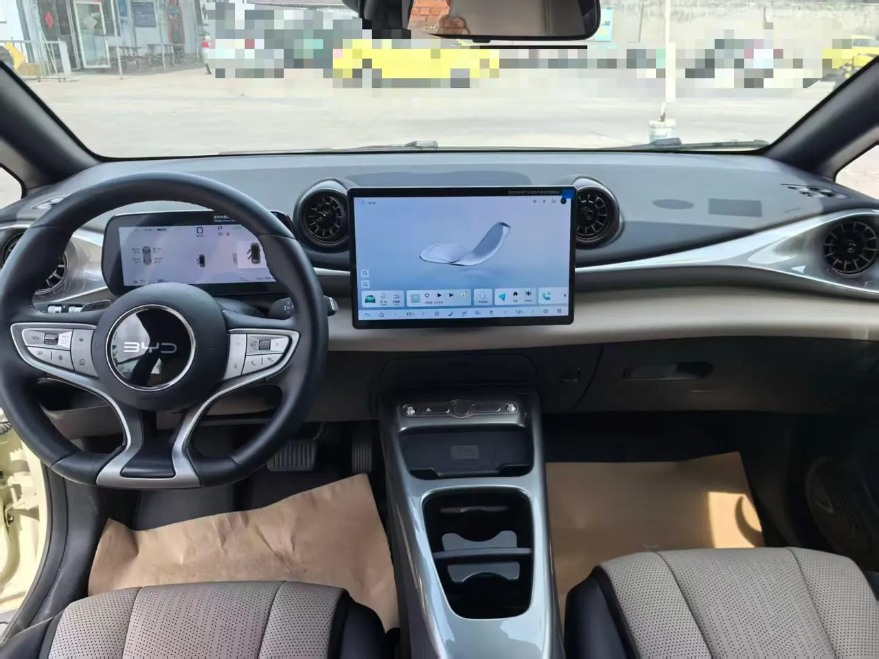 BYD 2025 Dolphin Smart Driving 410km Fashion Automatic Gear 4