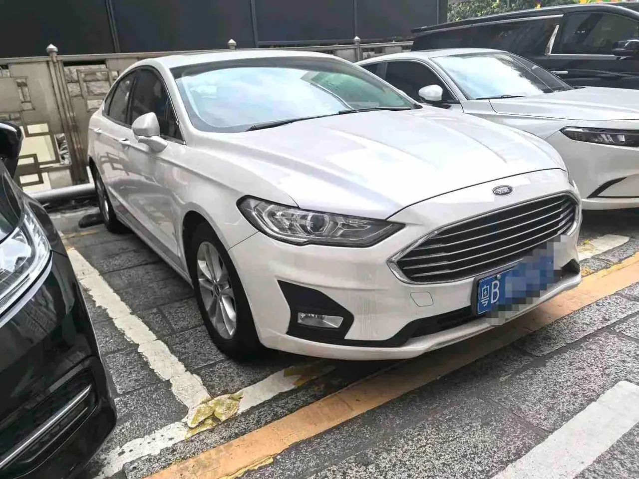 Ford 2020 Mondeo 1.5T EcoBoost 180 Luxury Automatic Gear 3