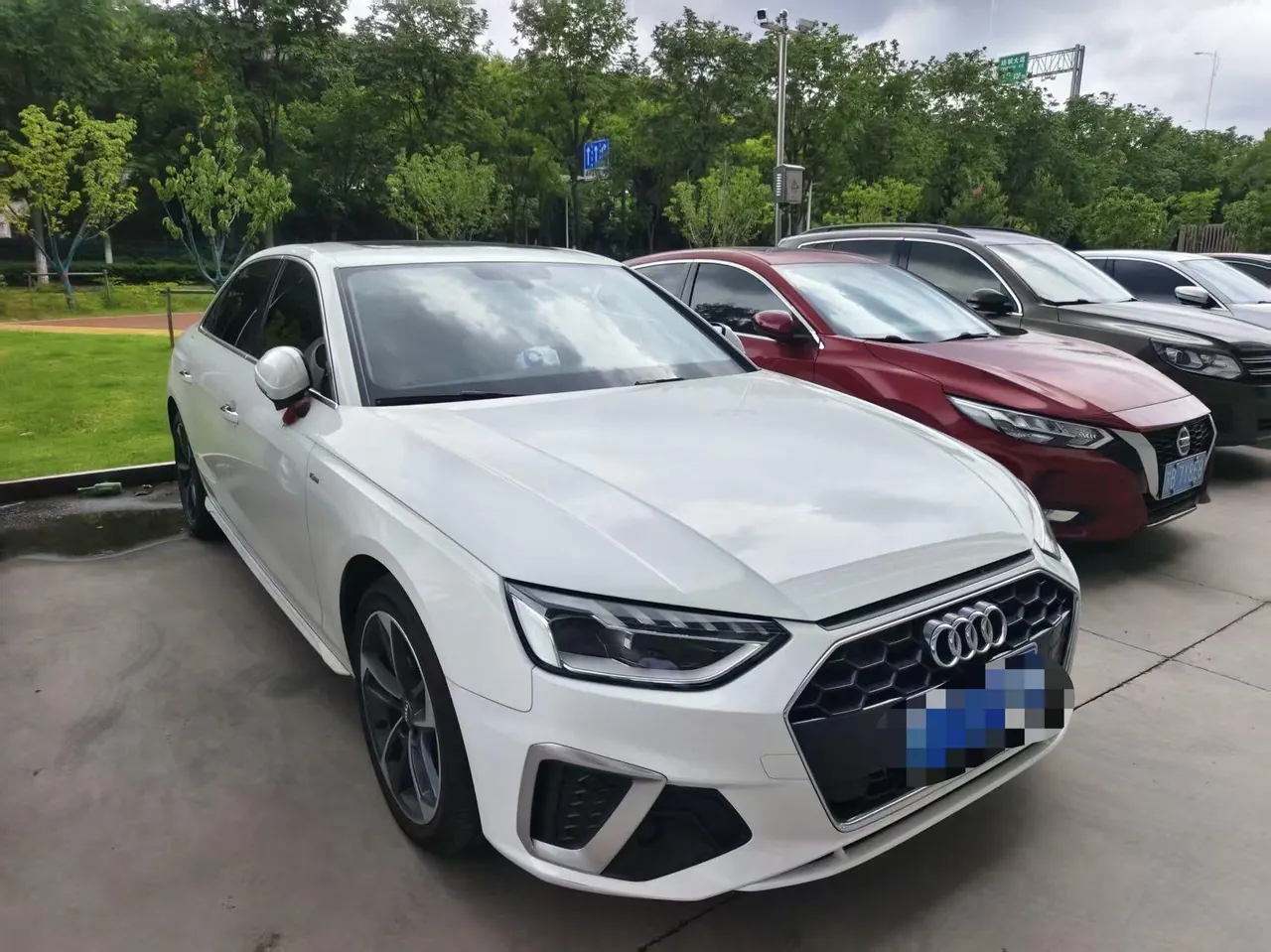 Audi 2020 A4L 2.0TFSI 40TFSI Fashion Dynamic Automatic 2