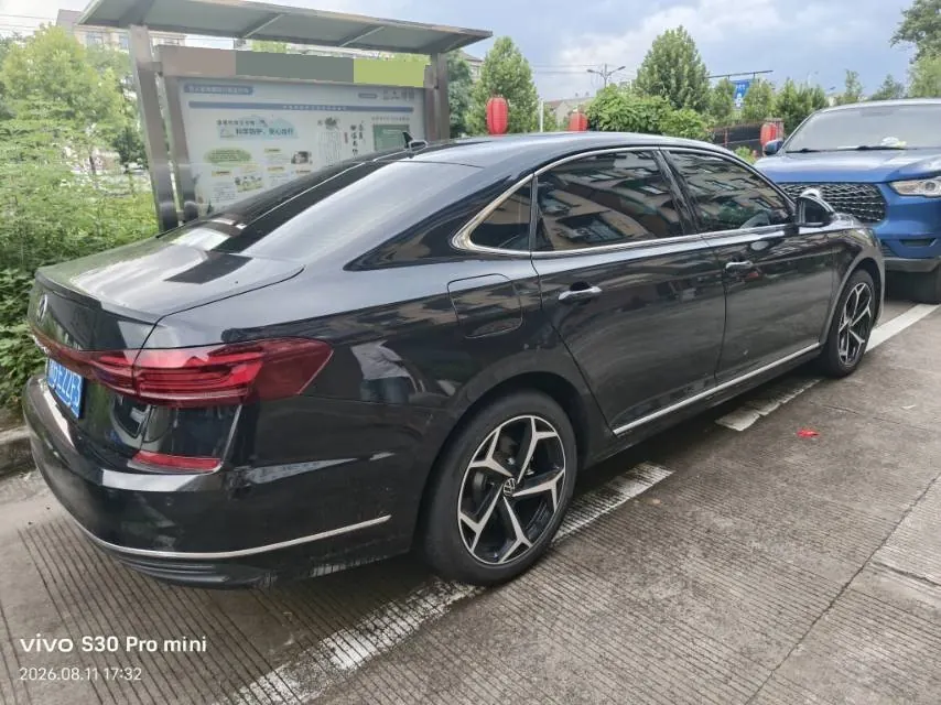 Volkswagen 2026 Passat 2.0TSI 330TSI outstanding star elite edition automatic gear 3