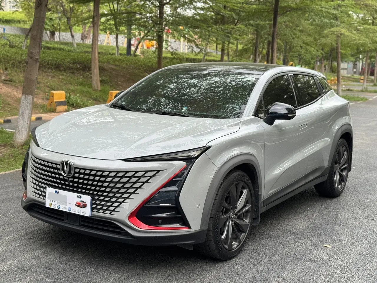 Open image lightbox: ChangAn 2020 UNI-T 1.5T Flagship Automatic Gear
