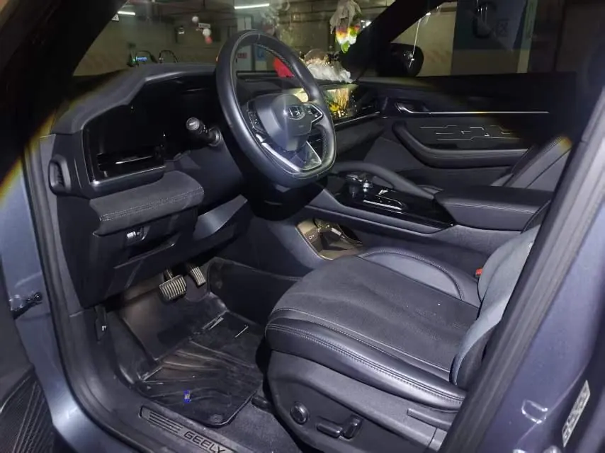 Geely 2022 XingyueL (Monjaro) Raytheon Hi · X 1.5T Hybrid Super Auto 5