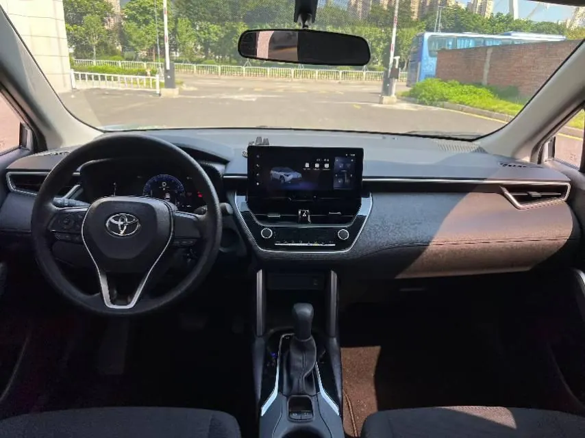Toyota 2022 Front Landa 2.0 Stepless Leading Edition Automatic Gear 3