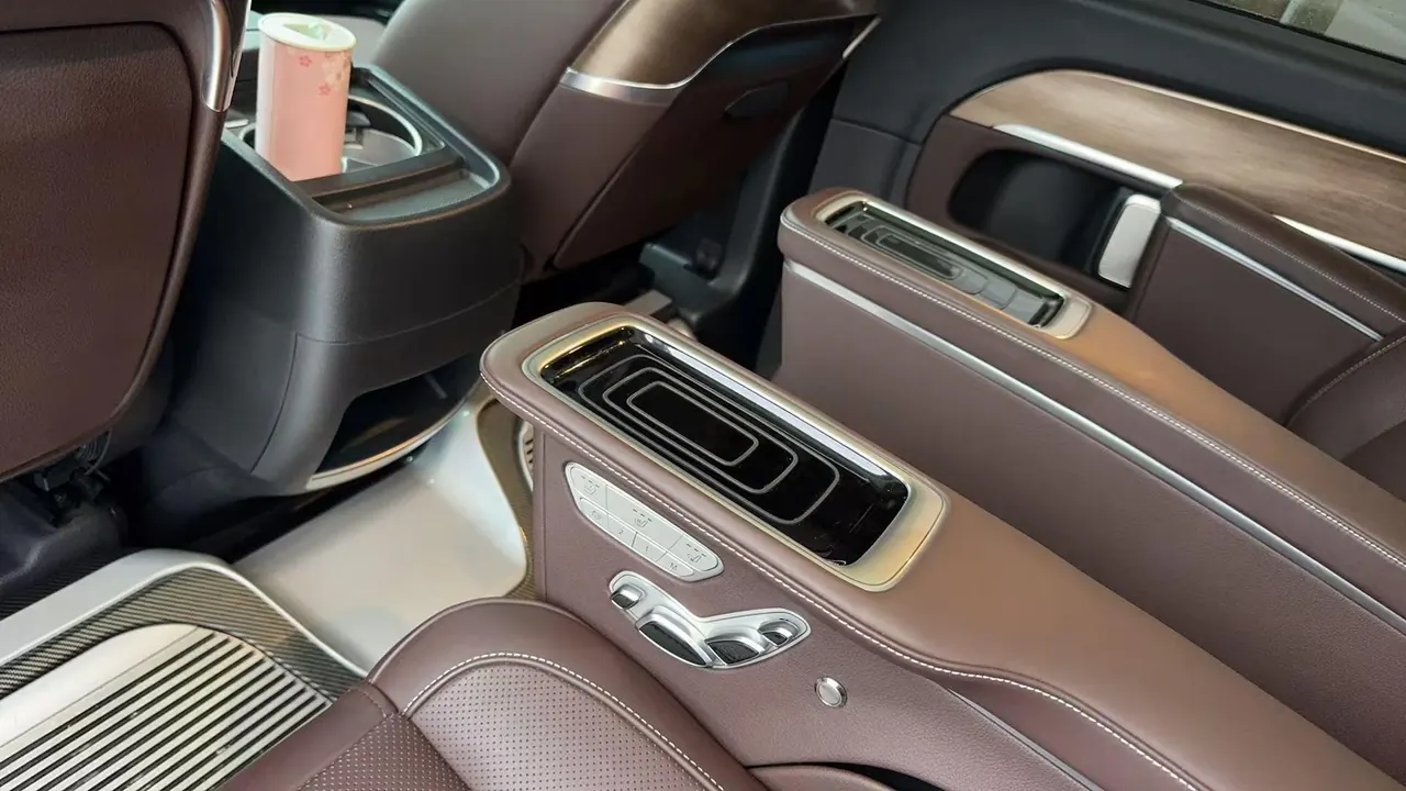 Mercedes Benz V 2022V 260 L 2.0T Deluxe Edition Automatic Gear 6
