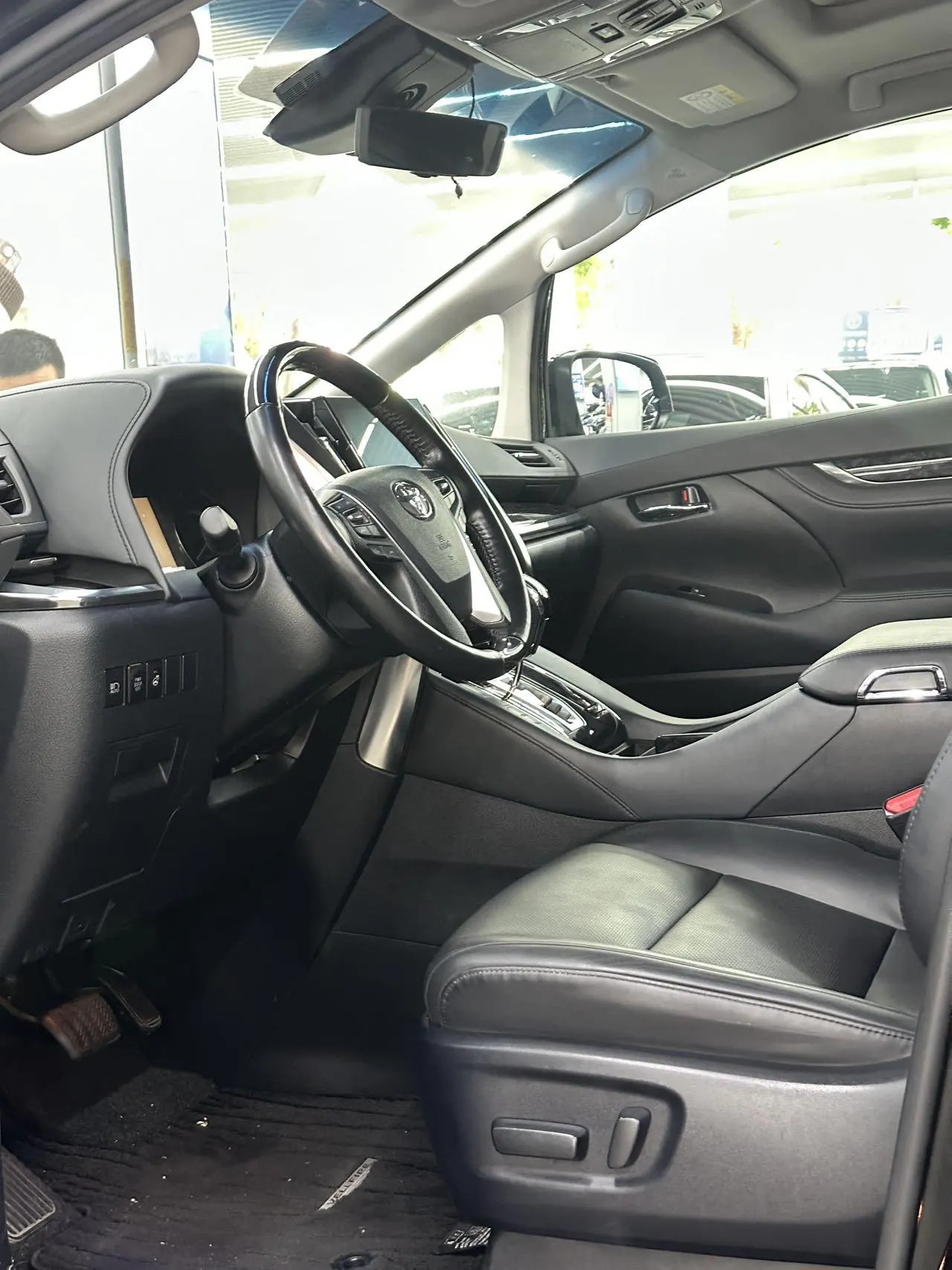 Toyota Wilfa (Imported) 2020 Wilfa 2.5 Stepless HV Deluxe Edition Automatic Gear 2