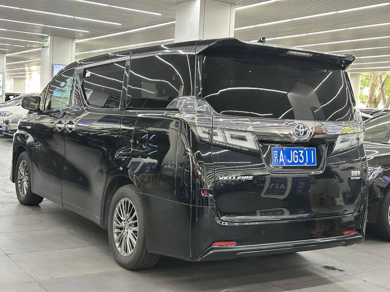 Toyota Wilfa (Imported) 2020 Wilfa 2.5 Stepless HV Deluxe Edition Automatic Gear 8