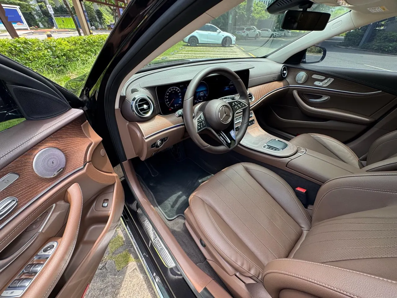 Open image lightbox: Mercedes Benz E Class 2023 E 300 L 2.0T Luxury Automatic Gear