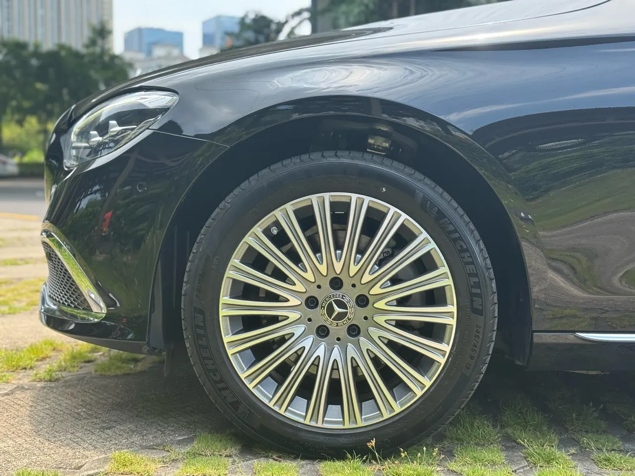 Mercedes Benz E Class 2023 E 300 L 2.0T Luxury Automatic Gear 5