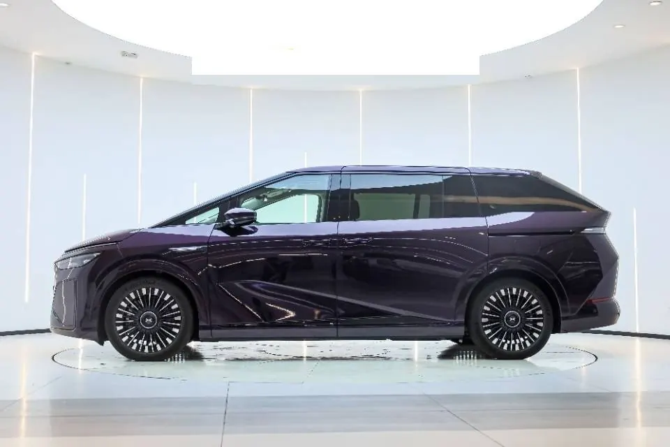 Xpeng 2026 X9 1602 Ultra Automatic 7