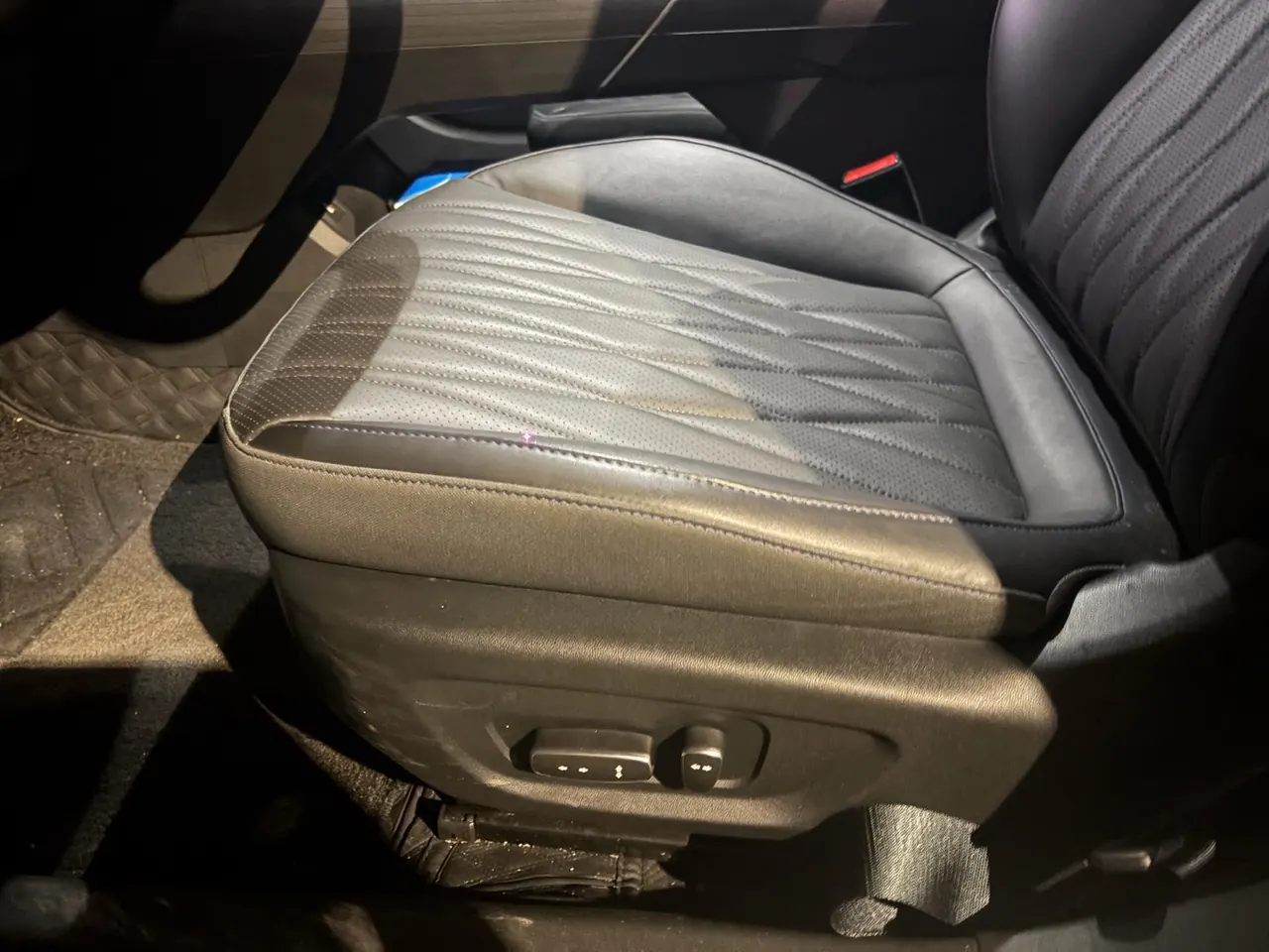 ChangAn 2023 Yida 1.5TGDI Blue Whale NE Pilot Automatic Gear 2