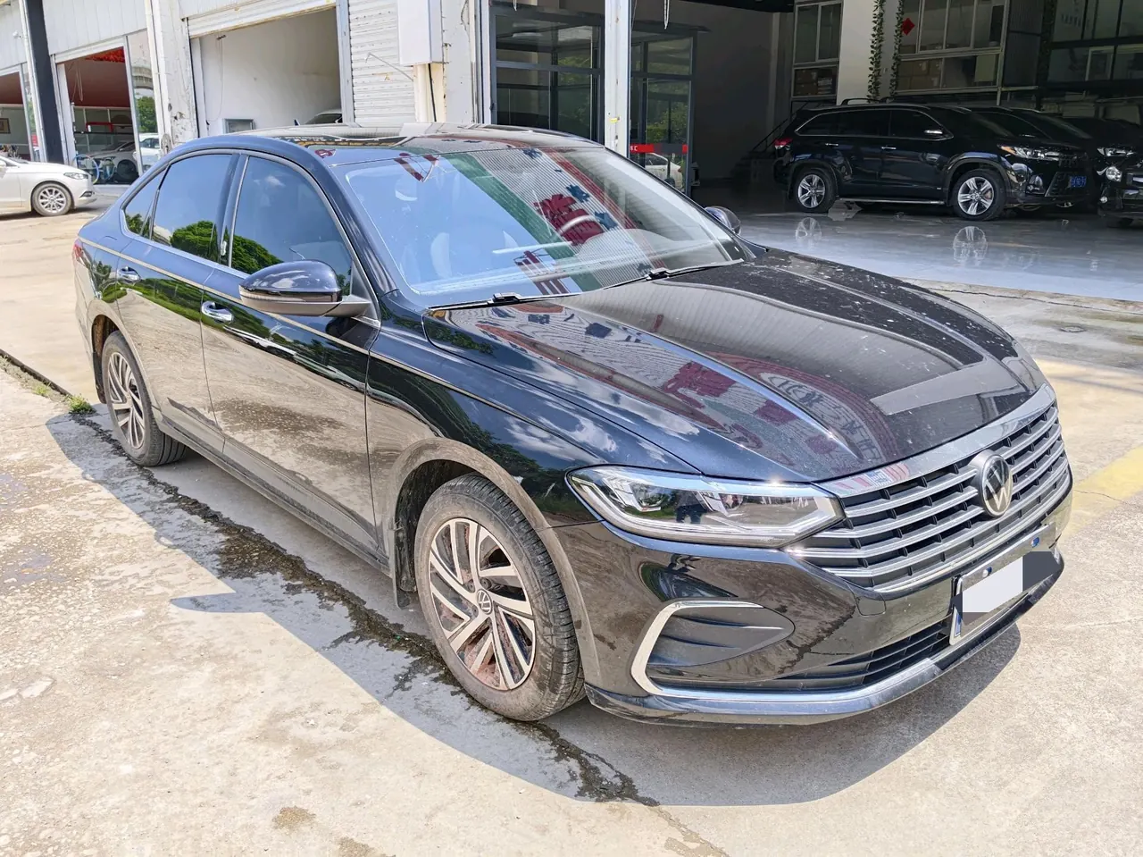Volkswagen 2023 LaVida 1.5 5 Million Edition Automatic 2