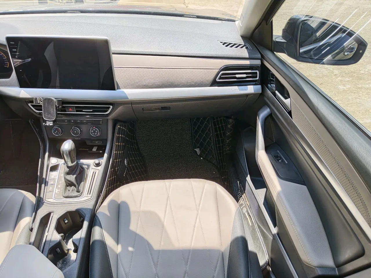 Volkswagen 2023 LaVida 1.5 5 Million Edition Automatic 7