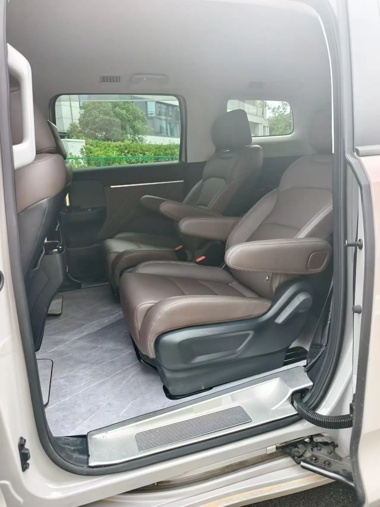 WuLing 2025 Starlight 730 1.5 Stepless 125km Luxury Automatic Transmission 3