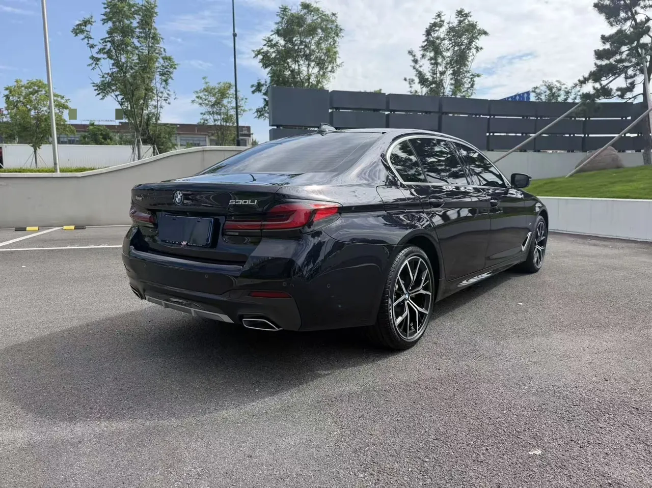 BMW 5 Series 2023 530Li 2.0T Exclusive M Sports Suit Automatic Gear 8