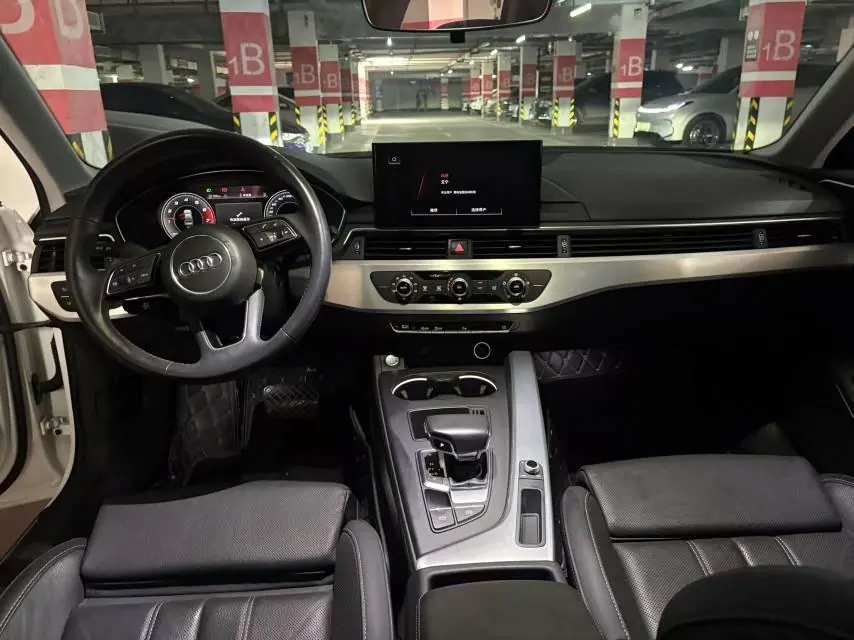 Audi 2022 A4L 2.0TFSI 40TFSI Fashion Dynamic Automatic 4