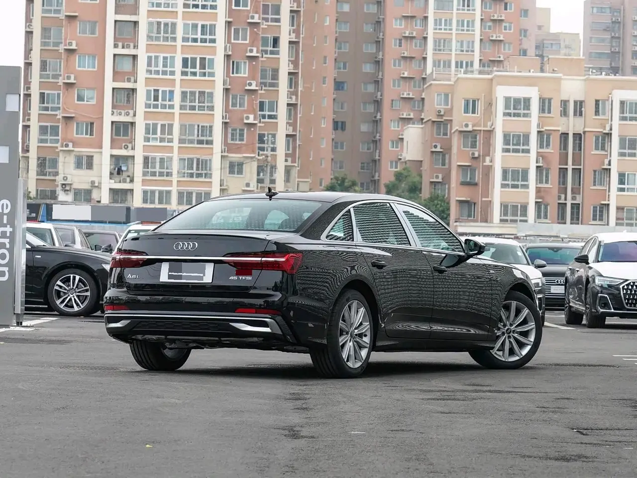 Audi 2024 A6L 2.0TFSI 45TFSI Selected Dynamic Automatic 3