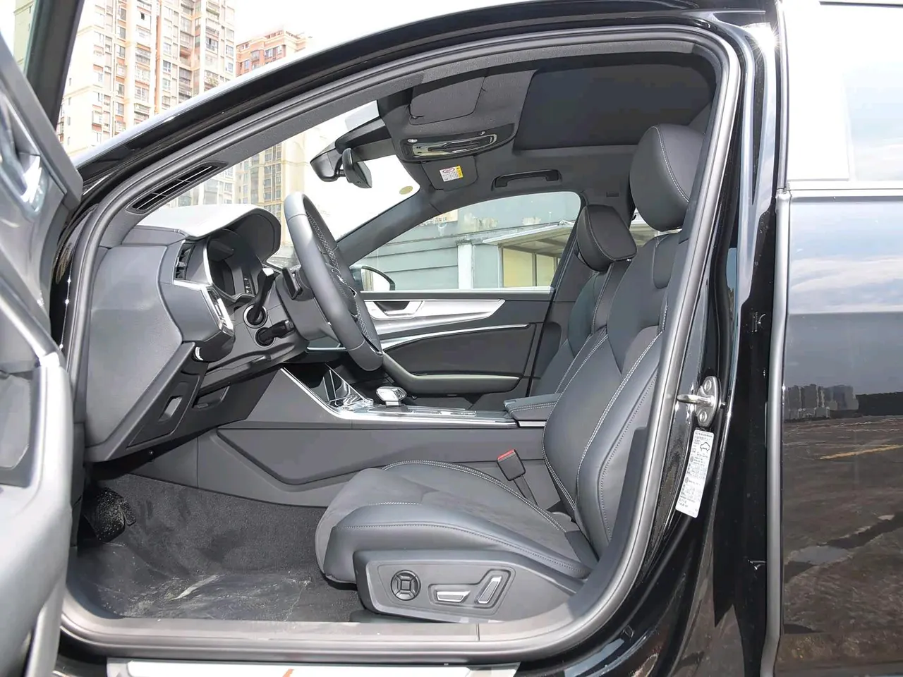 Audi 2024 A6L 2.0TFSI 45TFSI Selected Dynamic Automatic 5