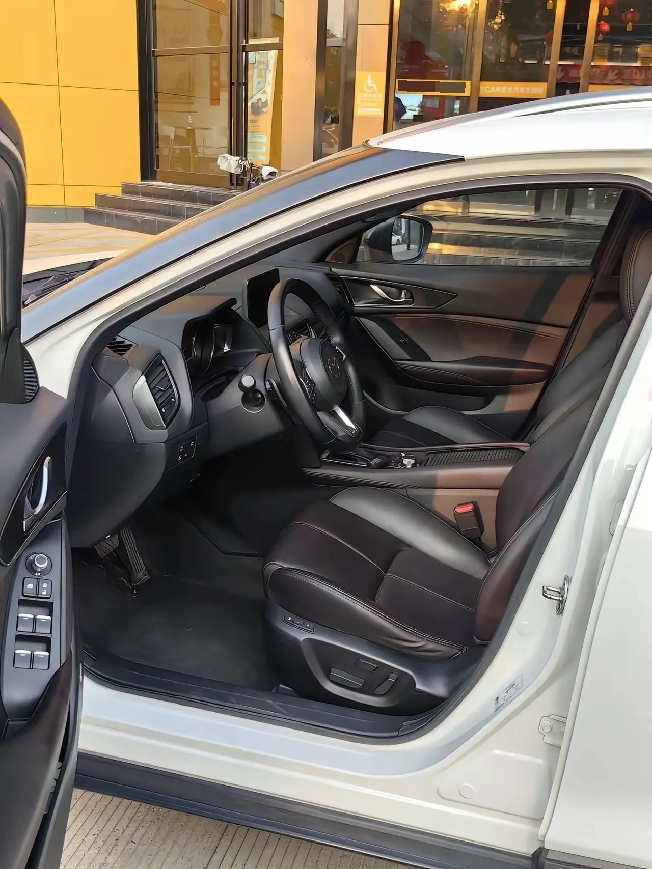 Mazda 2020 CX-4 2.5 four-wheel drive blue sky passion version automatic gear 5