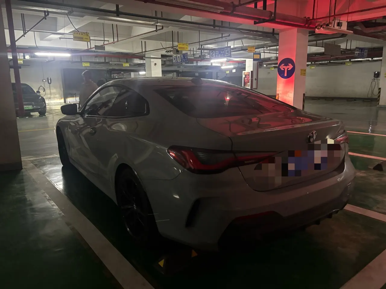 BMW 4 Series (Imported) 2023 425i Coupe 2.0T M Sports Obsidian Night Suit Automatic Gear 5