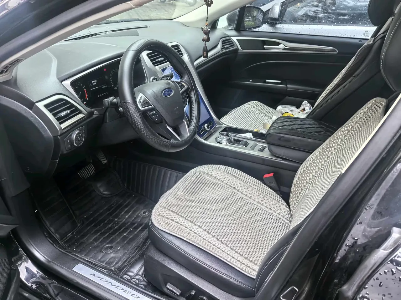 Ford 2020 Mondeo 2.0T EcoBoost 200 luxury automatic gear 7