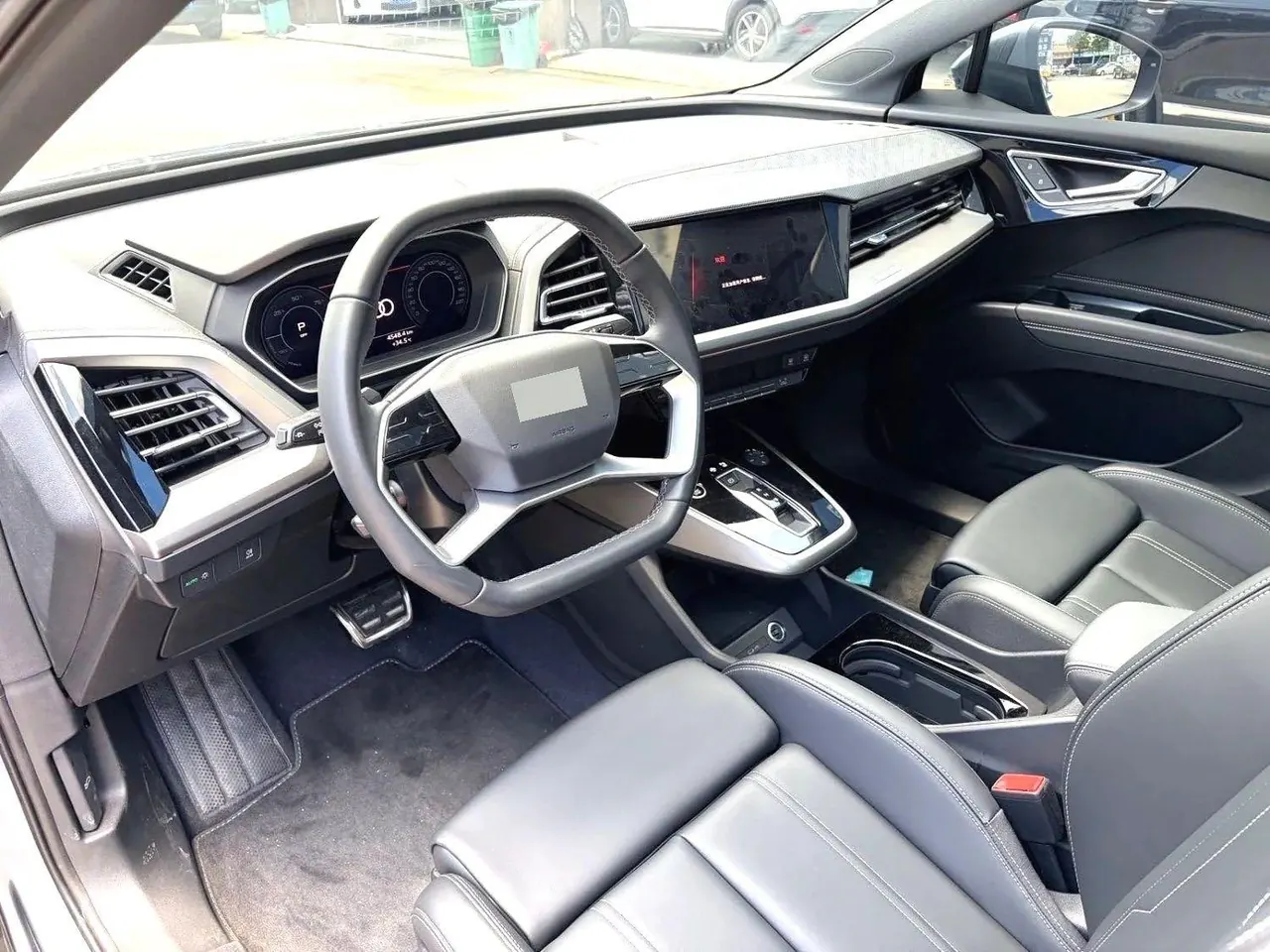 Audi 2024 Q4 e-tron 40 Creation Edition Automatic Gear 5
