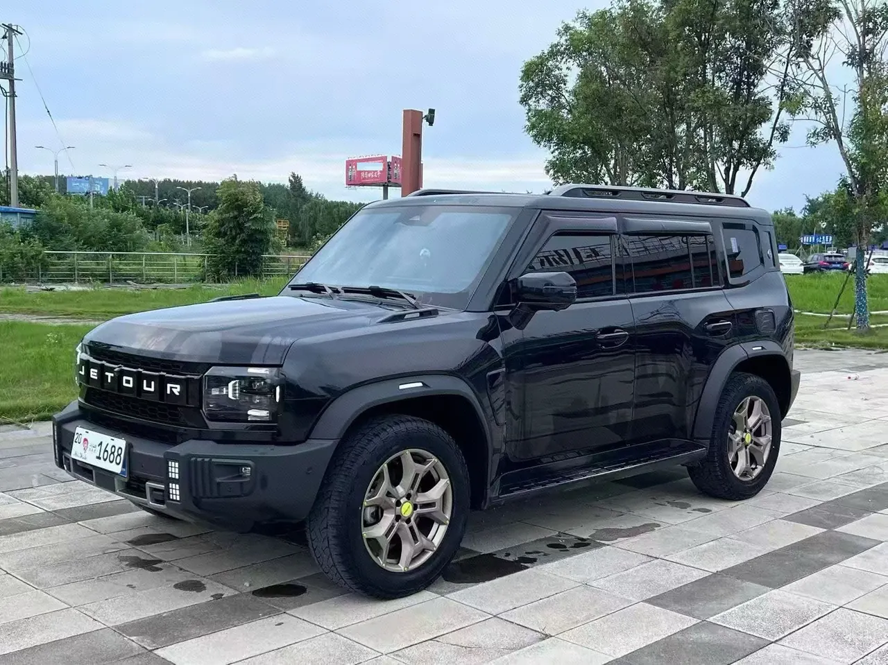 Open image lightbox: Jetour 2023 Traveler 2.0T Four-wheel Drive Conquer PRO Automatic Gear