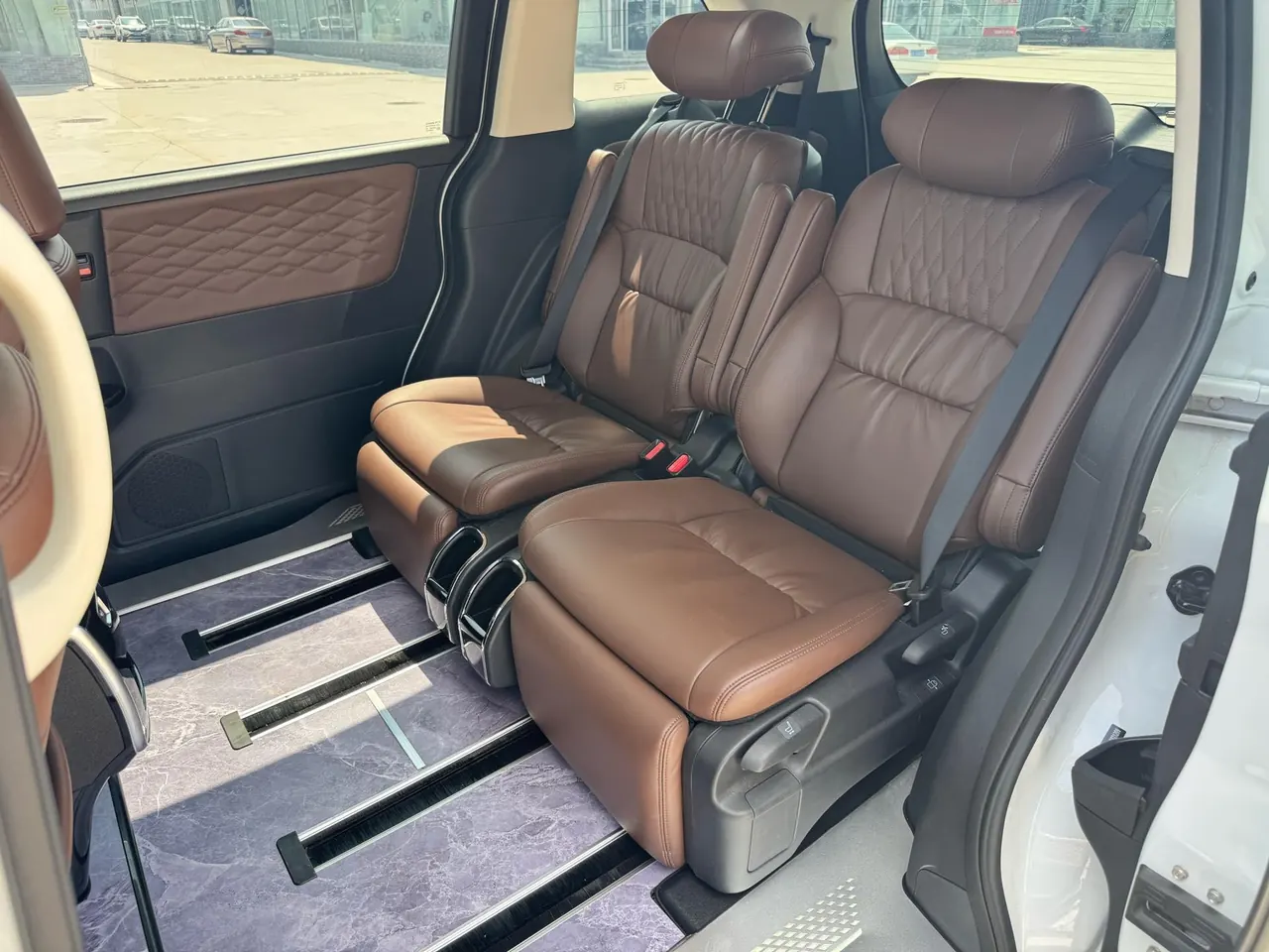 Honda 2024 Odyssey Hybrid 2.0 Stepless Sharp and Pleasant Edition Automatic Gear 4