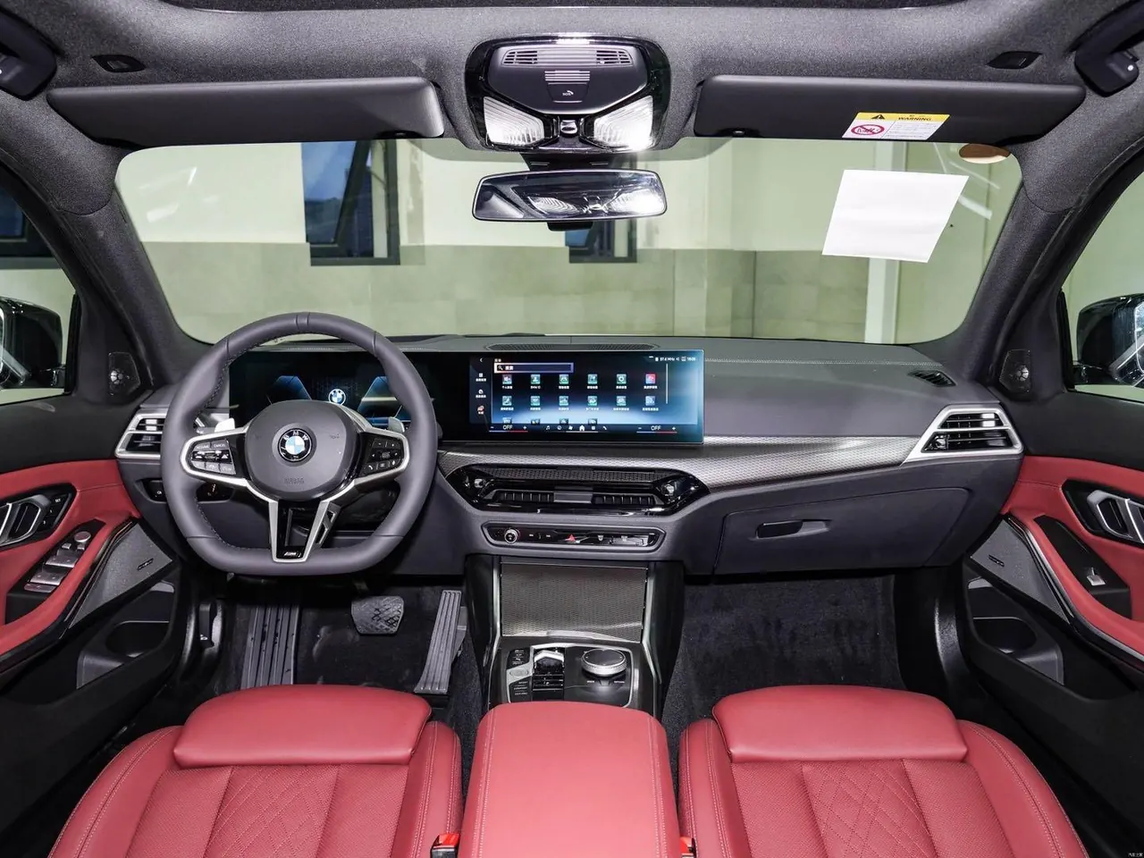 BMW 3 Series 2025 330Li 2.0T M Sports Obsidian Night Suit Automatic Gear 2
