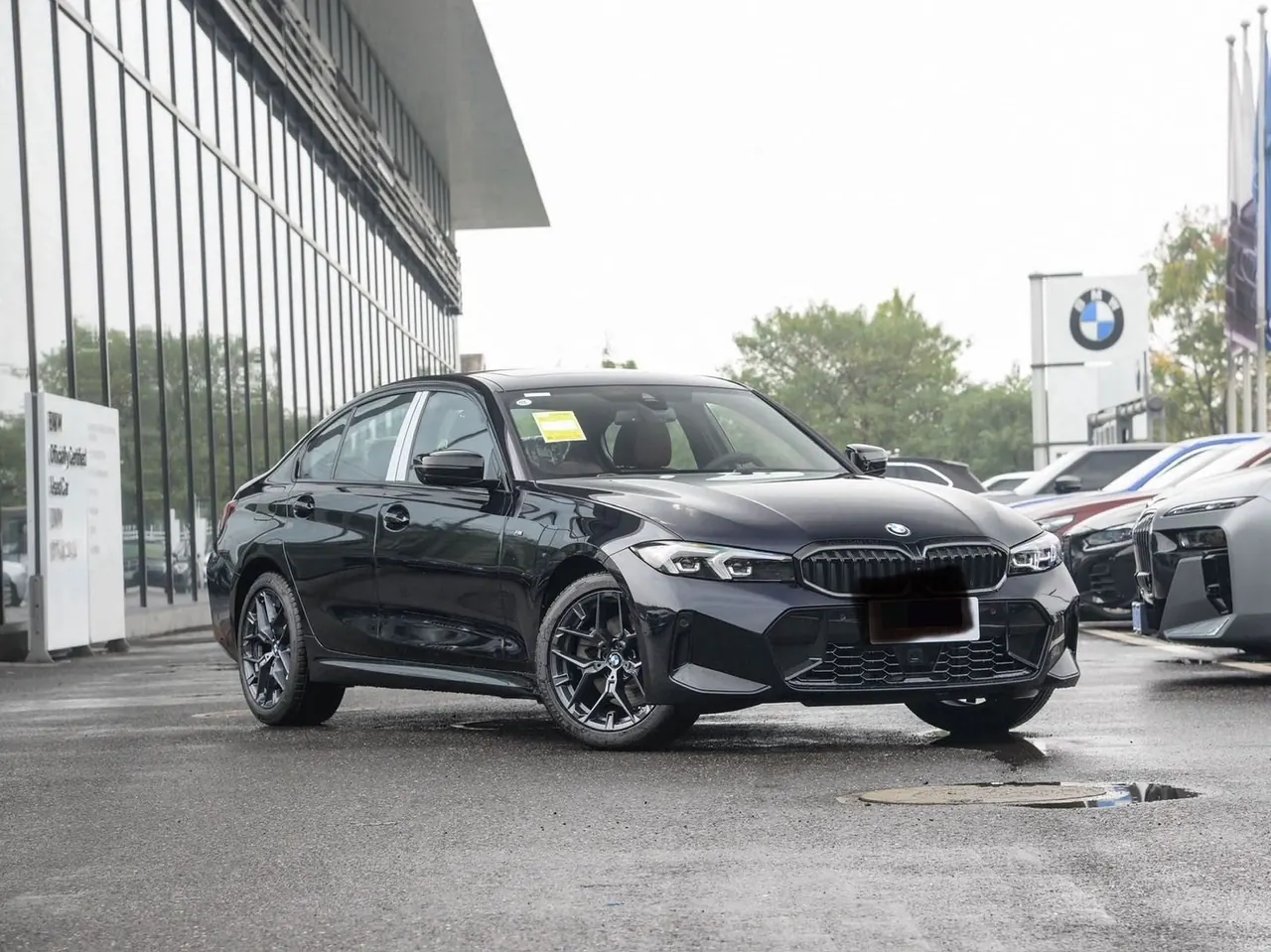 BMW 3 Series 2025 330Li 2.0T M Sports Obsidian Night Suit Automatic Gear 4