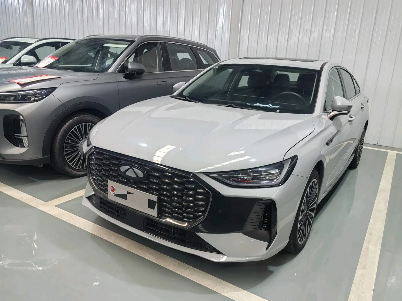 Open image lightbox: Chery 2025 Fengyun A8L 1.5TGDI 145km Luxury Automatic Gear