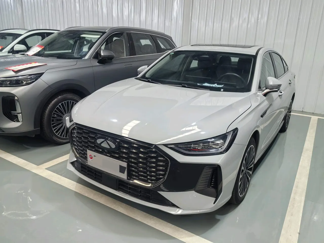 Chery 2025 Fengyun A8L 1.5TGDI 145km Luxury Automatic Gear 2