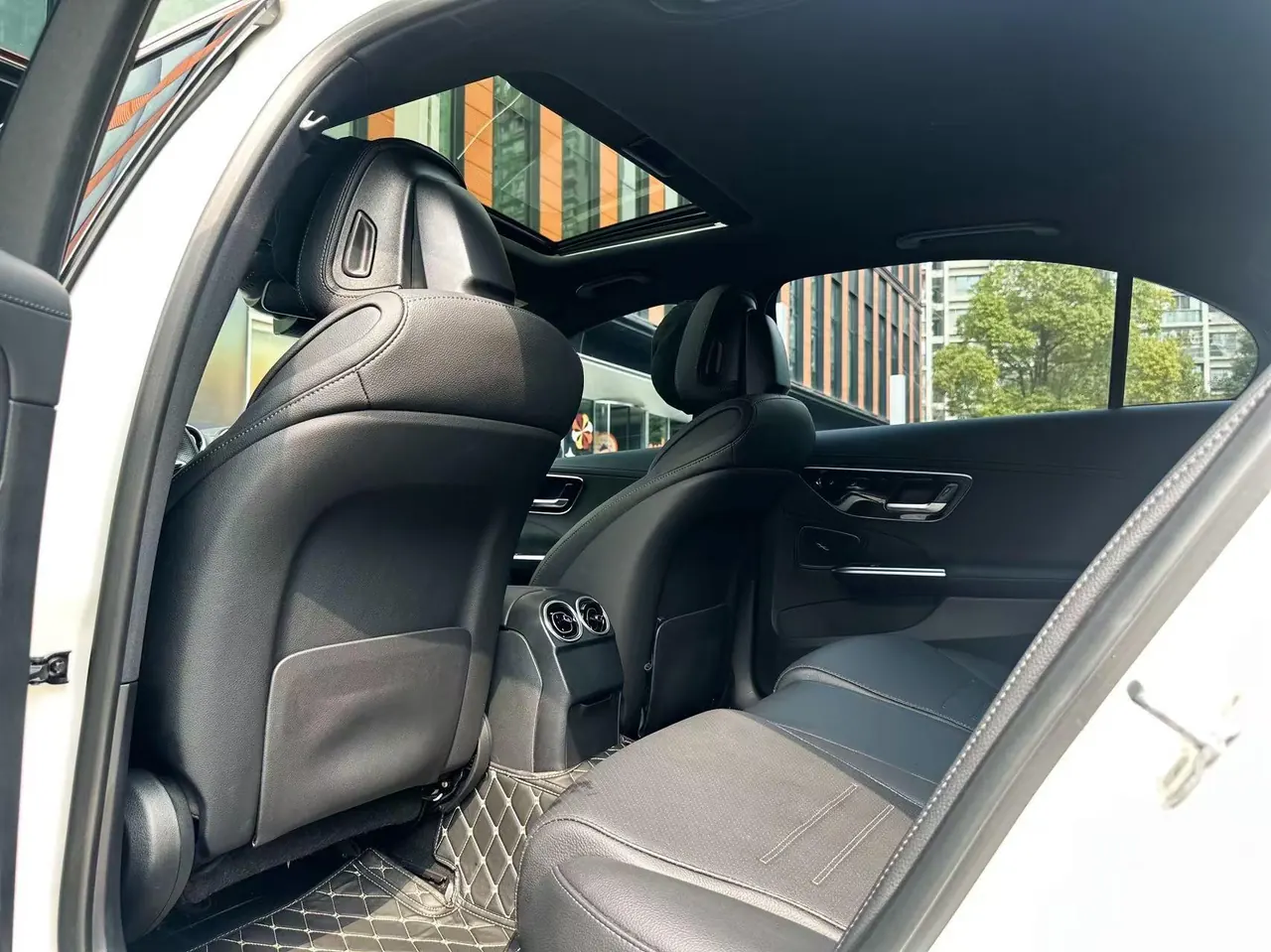 Mercedes Benz Class C 2023 C 200 L 48V 1.5T Sports Edition Automatic Gear 6