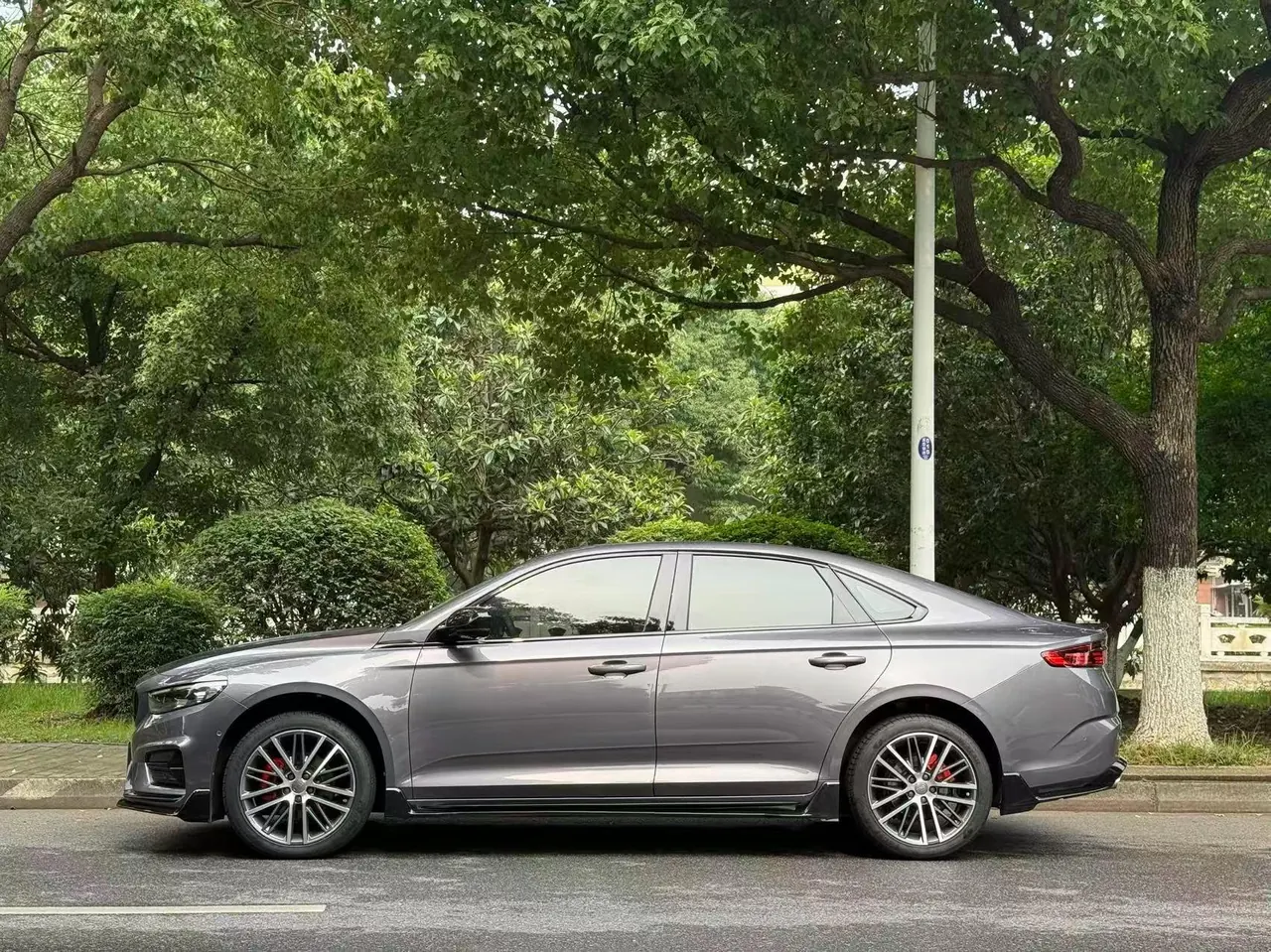 Geely 2024 Xingrui 2.0TD Qingyun Edition Automatic Gear 3