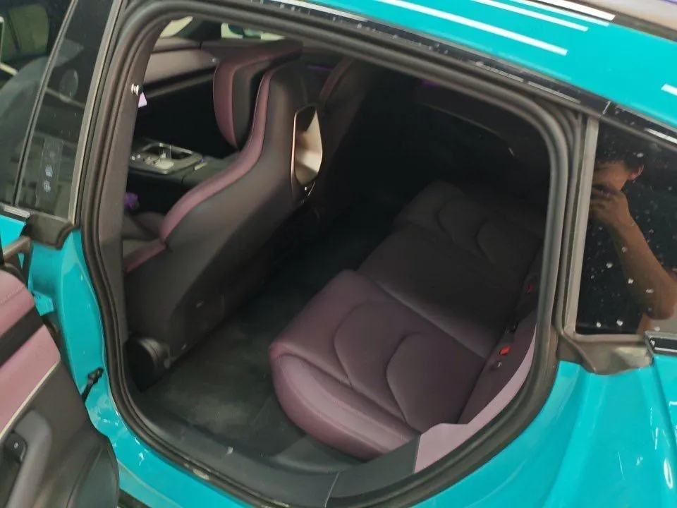 MI 2024 SU 7 700km Rear Drive Long Endurance Smart Driving Edition Automatic Gear 5