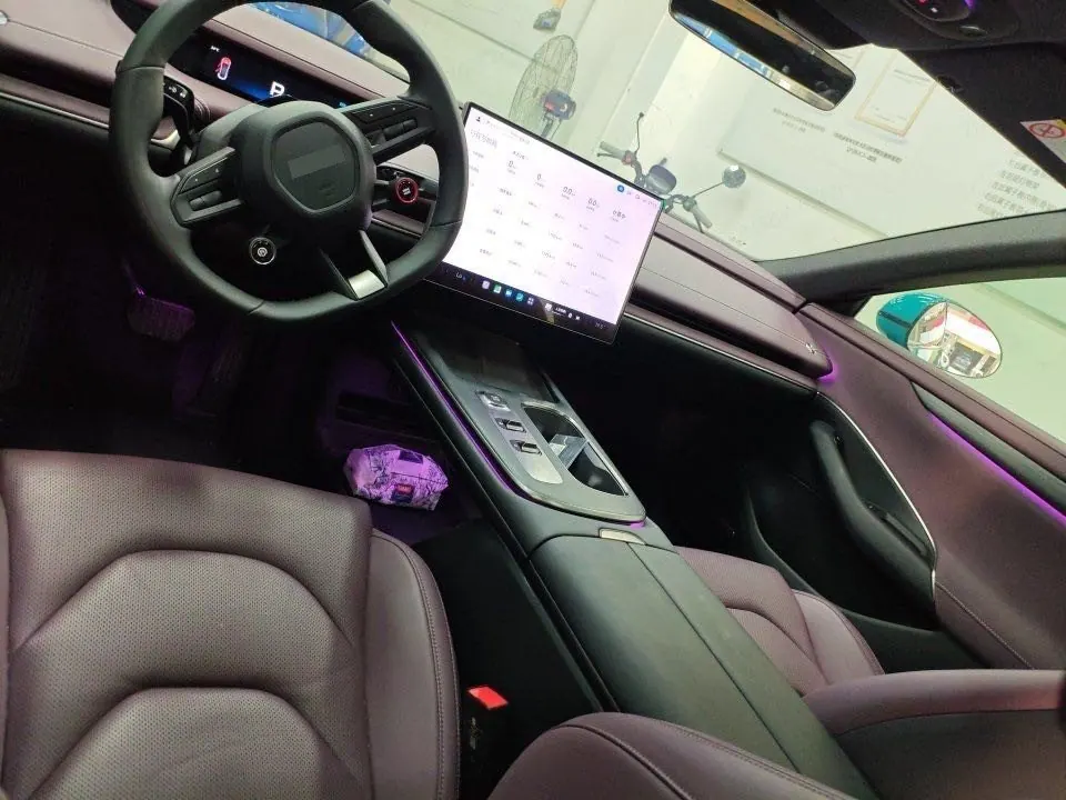 MI 2024 SU 7 700km Rear Drive Long Endurance Smart Driving Edition Automatic Gear 6