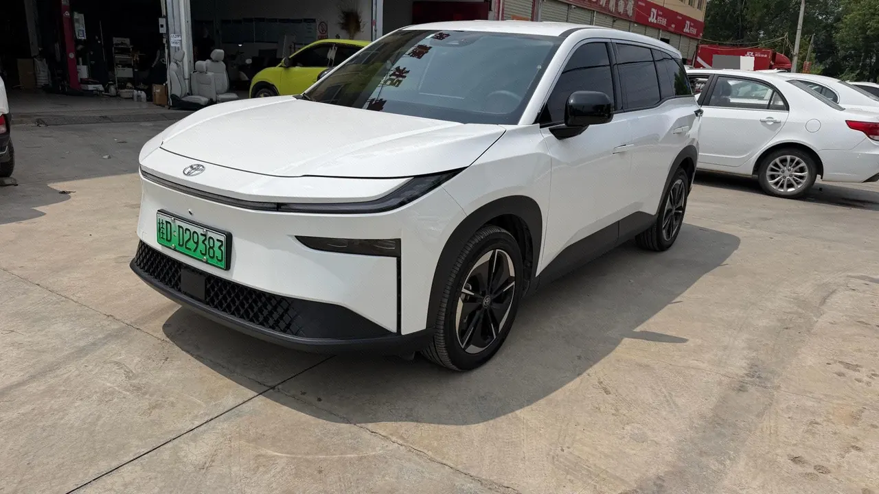 打开图片灯箱:Toyota 2026 Platinum Intelligence 3X 520 Pro Knight Edition Automatic Gear