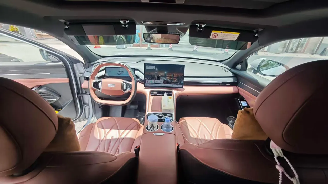Geely 2021 XingyueL (Monjaro) 2.0TD high-power four-wheel drive flagship automatic transmission 3