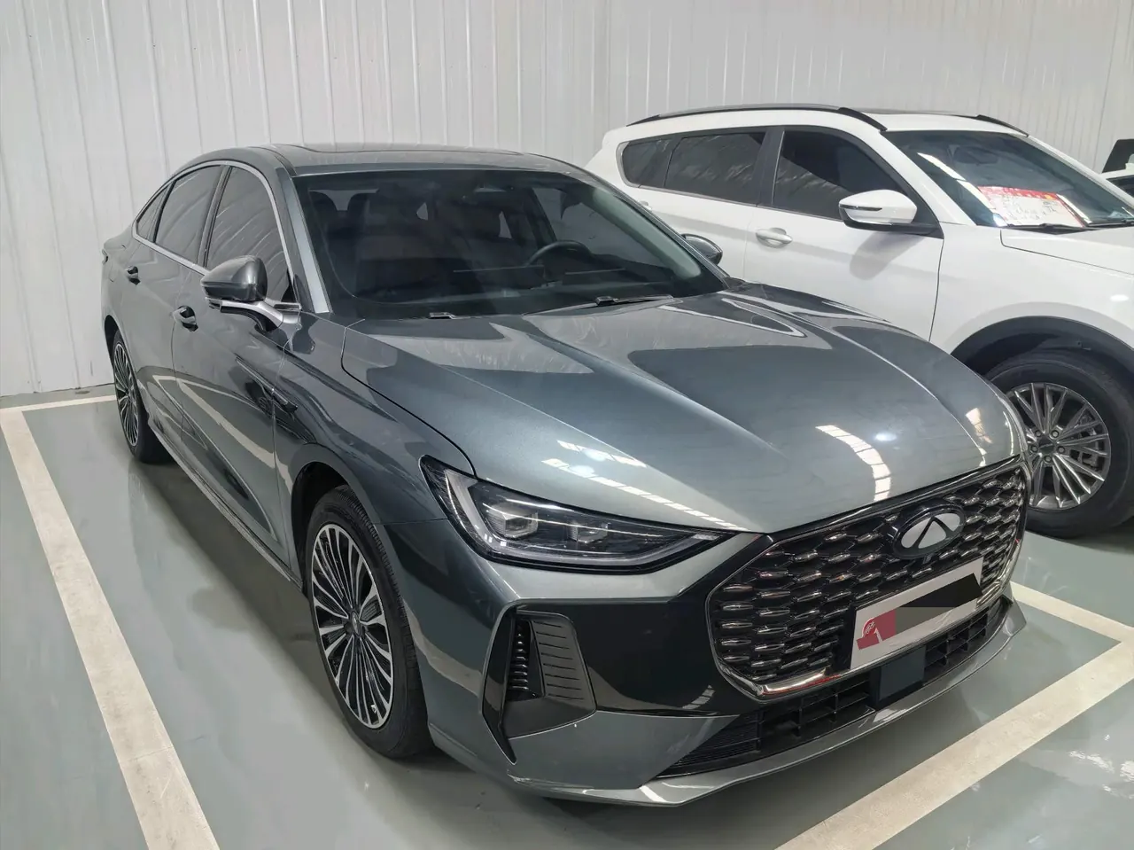 Chery 2025 Fengyun A8L 1.5TGDI 145km Luxury Automatic Gear 3