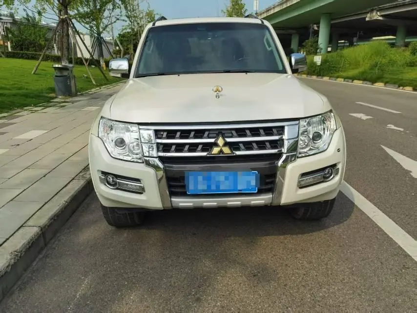 Mitsubishi Pajero (Imported) 2020 Pajero 3.0 Standard Automatic Gear 2