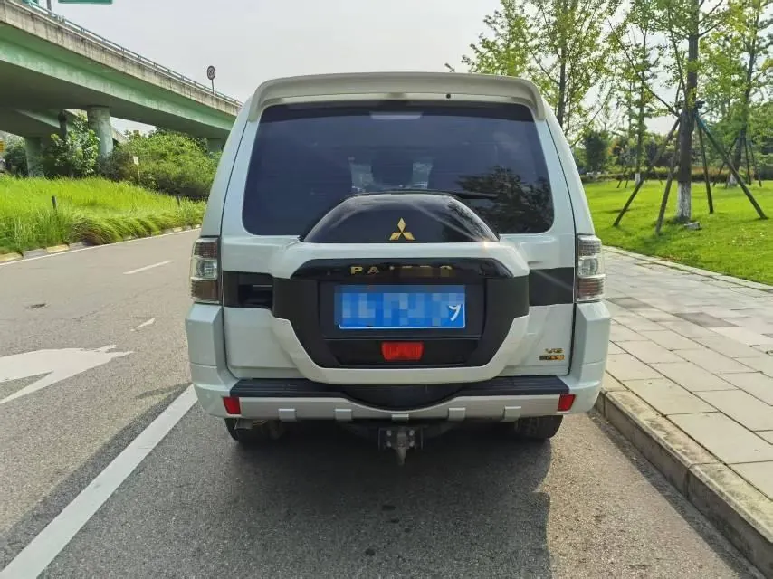 Mitsubishi Pajero (Imported) 2020 Pajero 3.0 Standard Automatic Gear 8