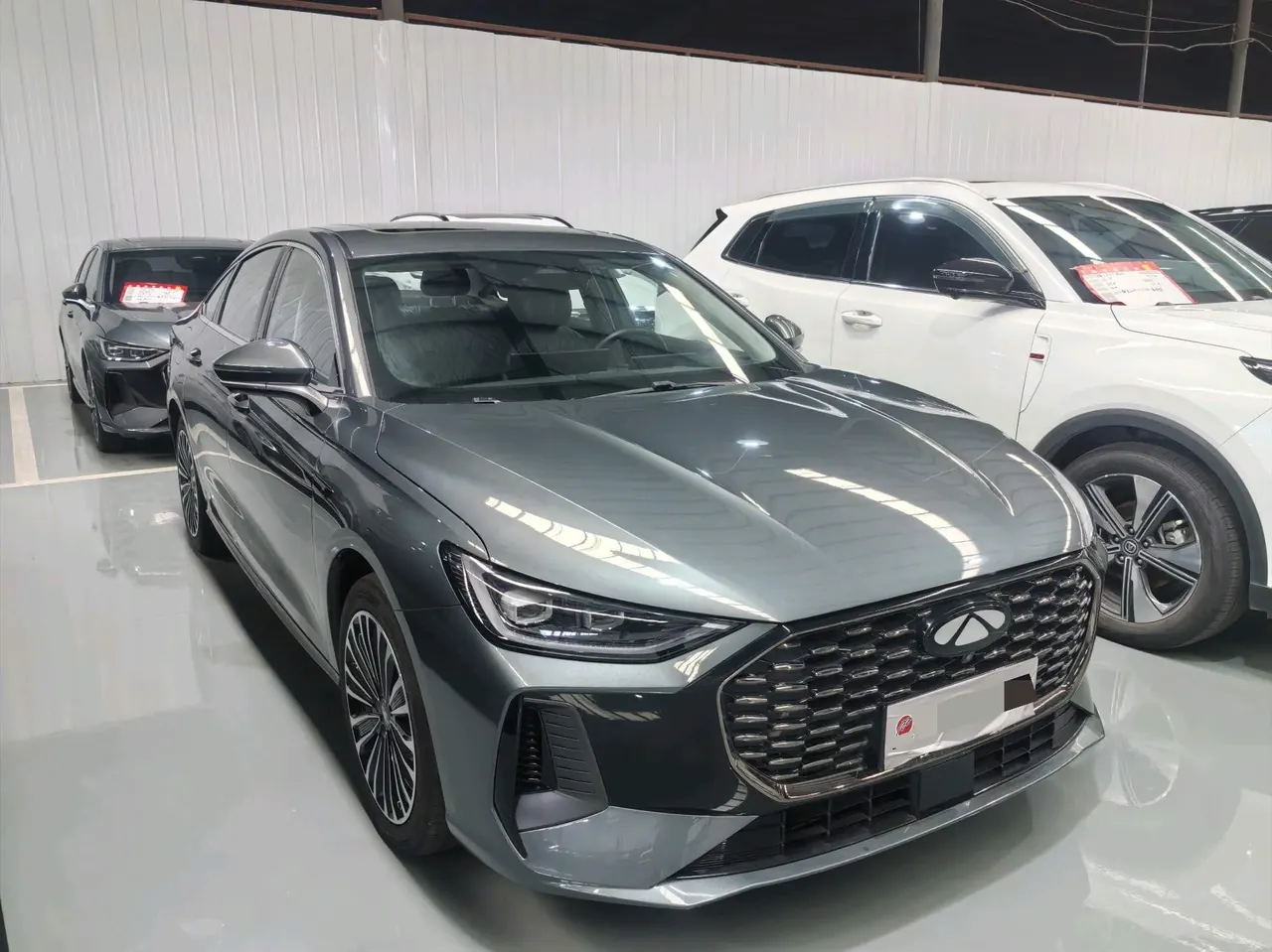 Chery 2025 Fengyun A8L 1.5TGDI 145km Luxury Automatic Gear 2