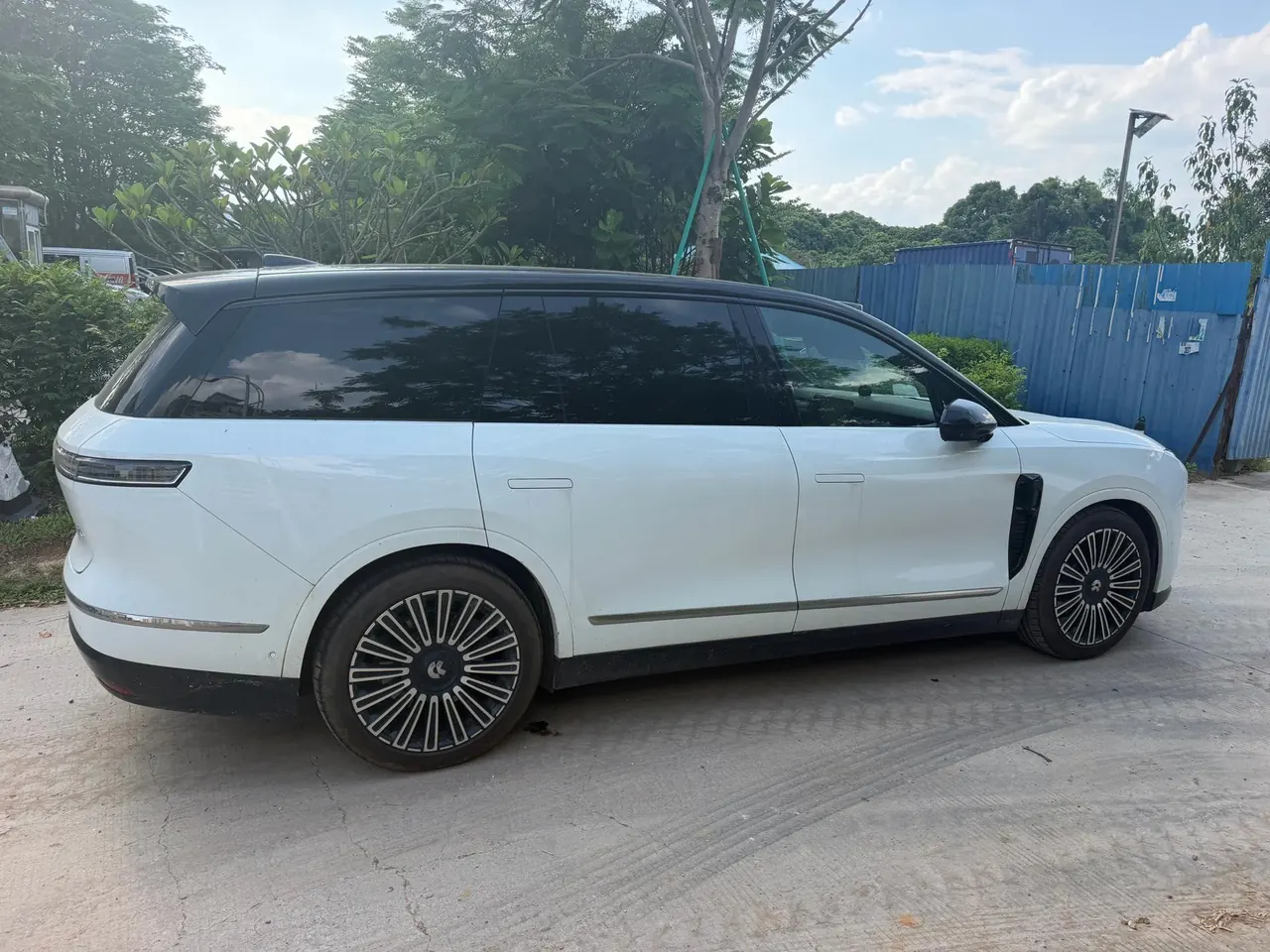 NIO 2026 ES8 7-seat executive deluxe automatic gear 6