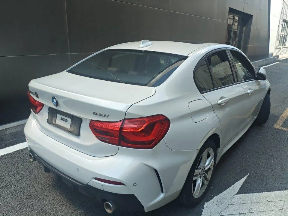 BMW 1 Series 2020 120i 1.5T M Sports Suit Automatic Gear 2